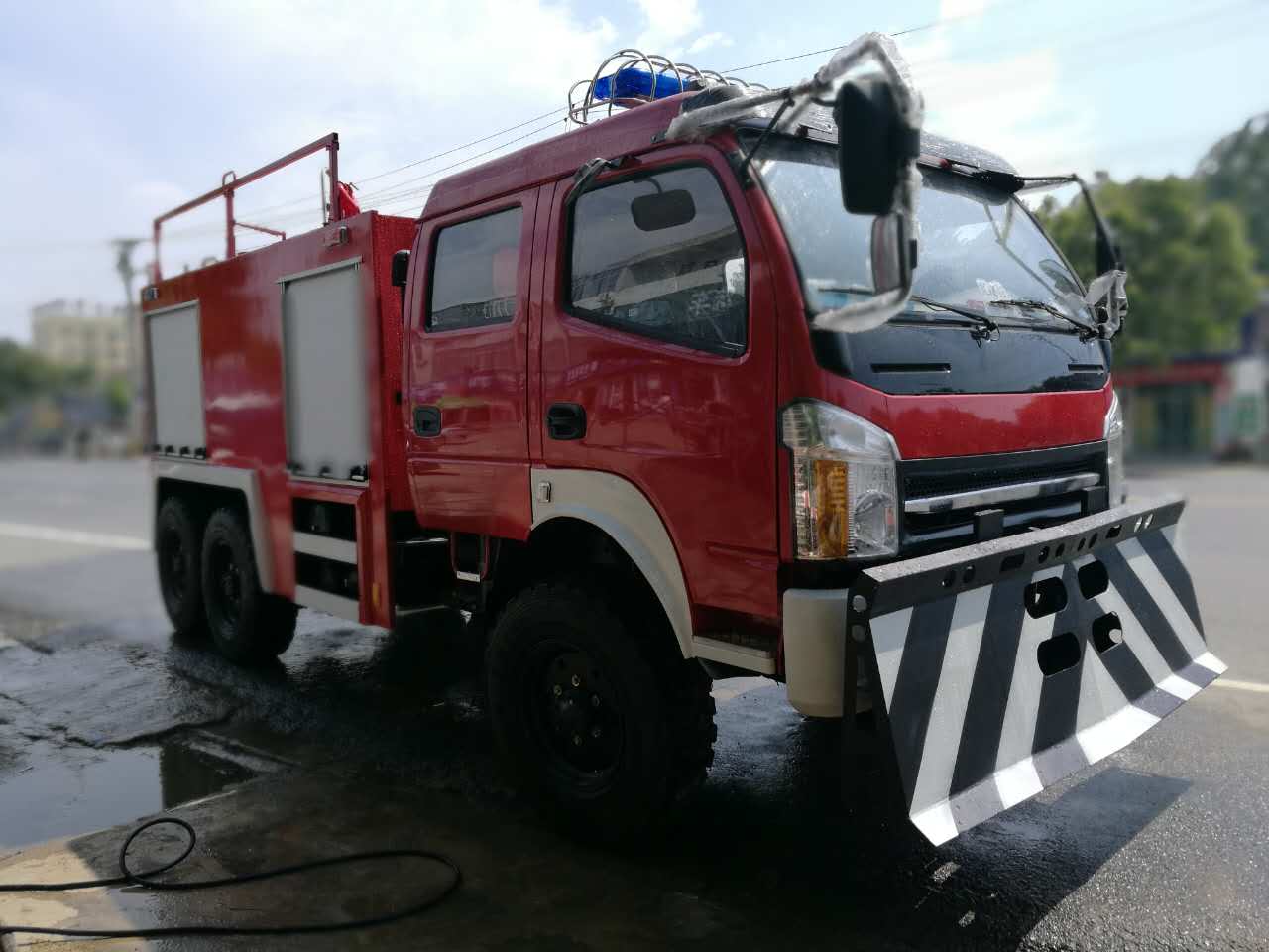 東風6驅森林消防車